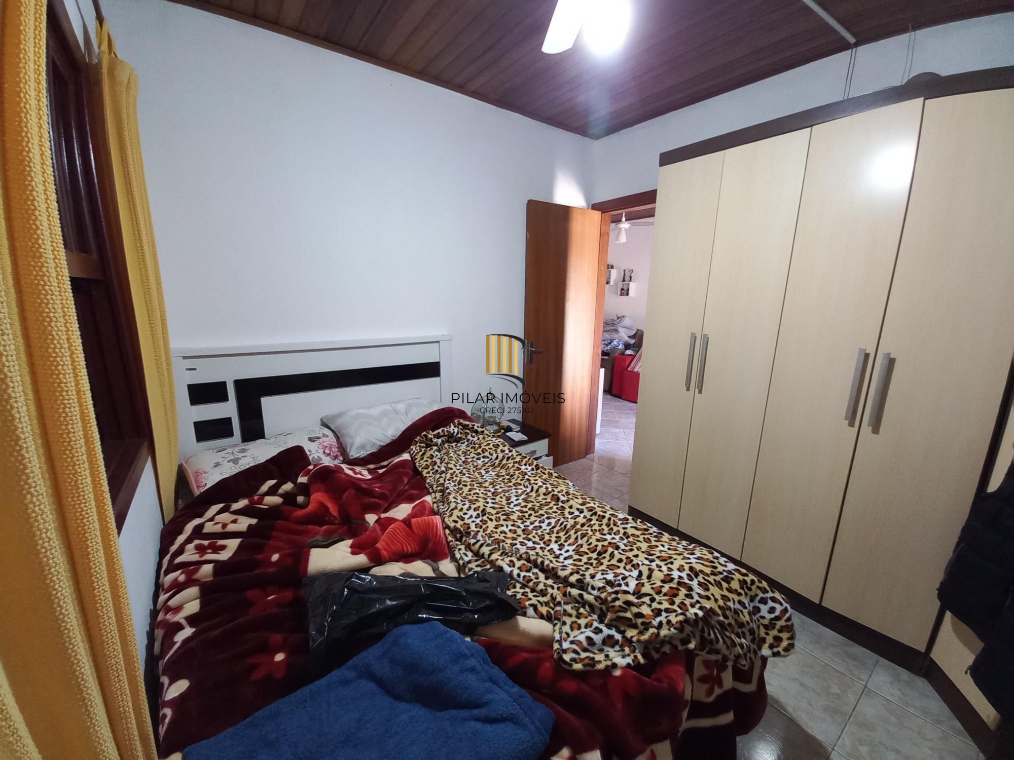Casa 2 dormitórios no bairro Restinga