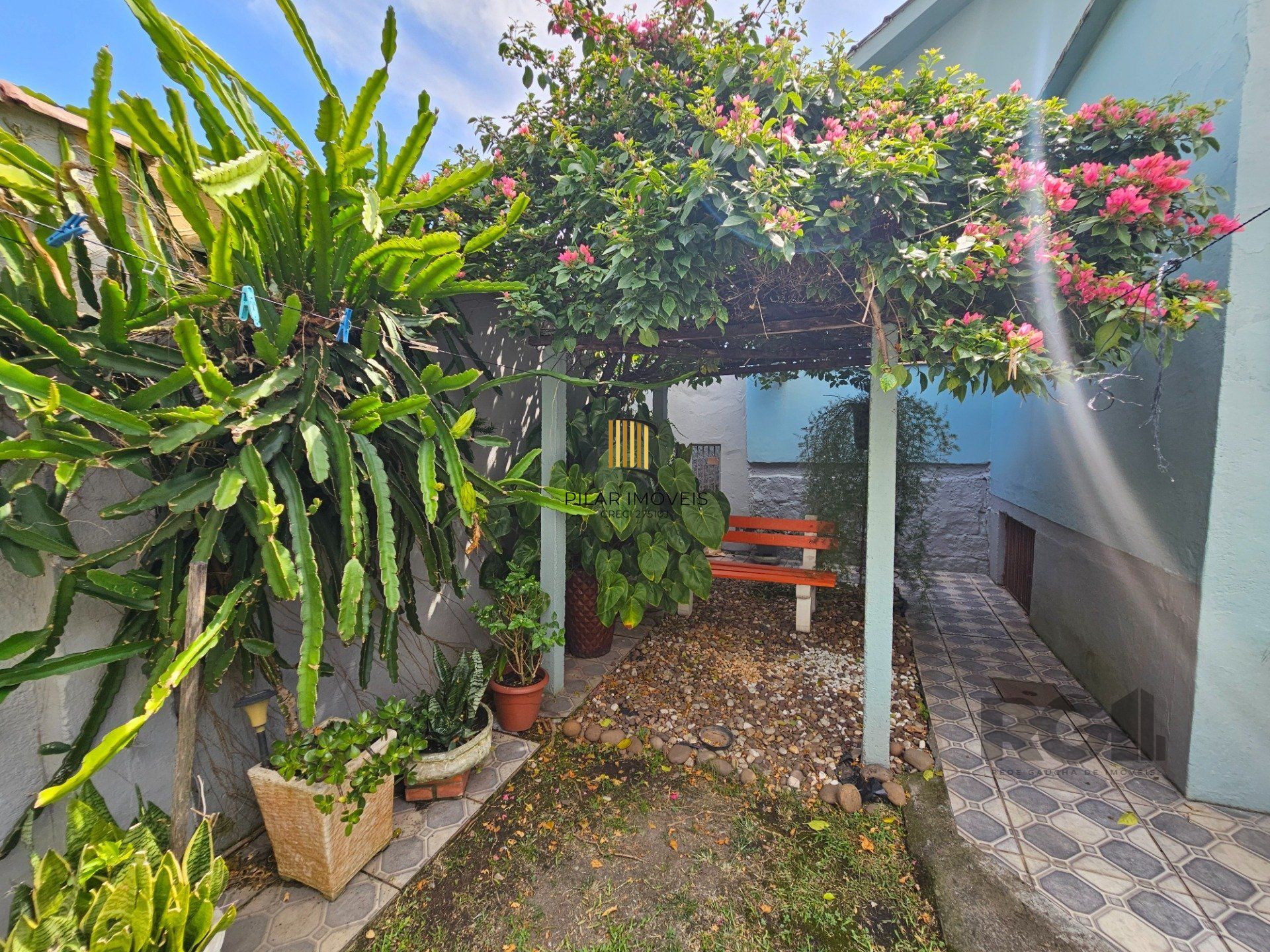 Casa 3 dormitórios no bairro Jardim do Salso