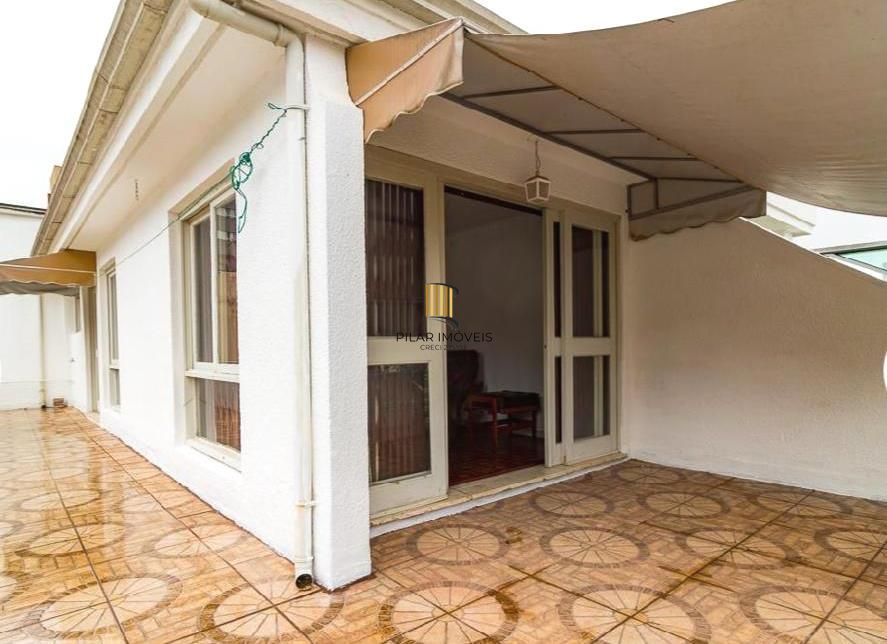 Cobertura no Petrópolis com Vaga