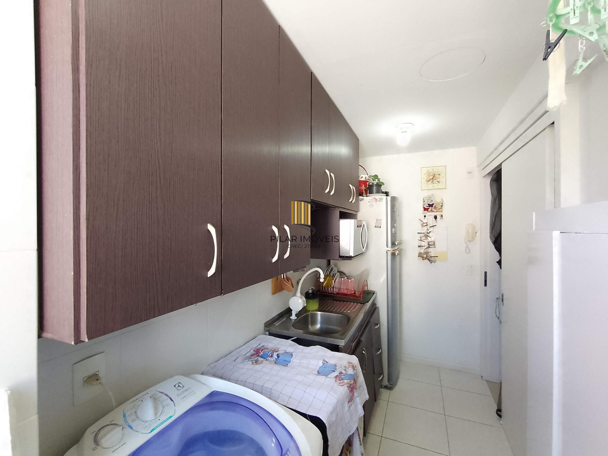 Apartamento 2 dormitórios com vaga coberta e elevador perto da PUC