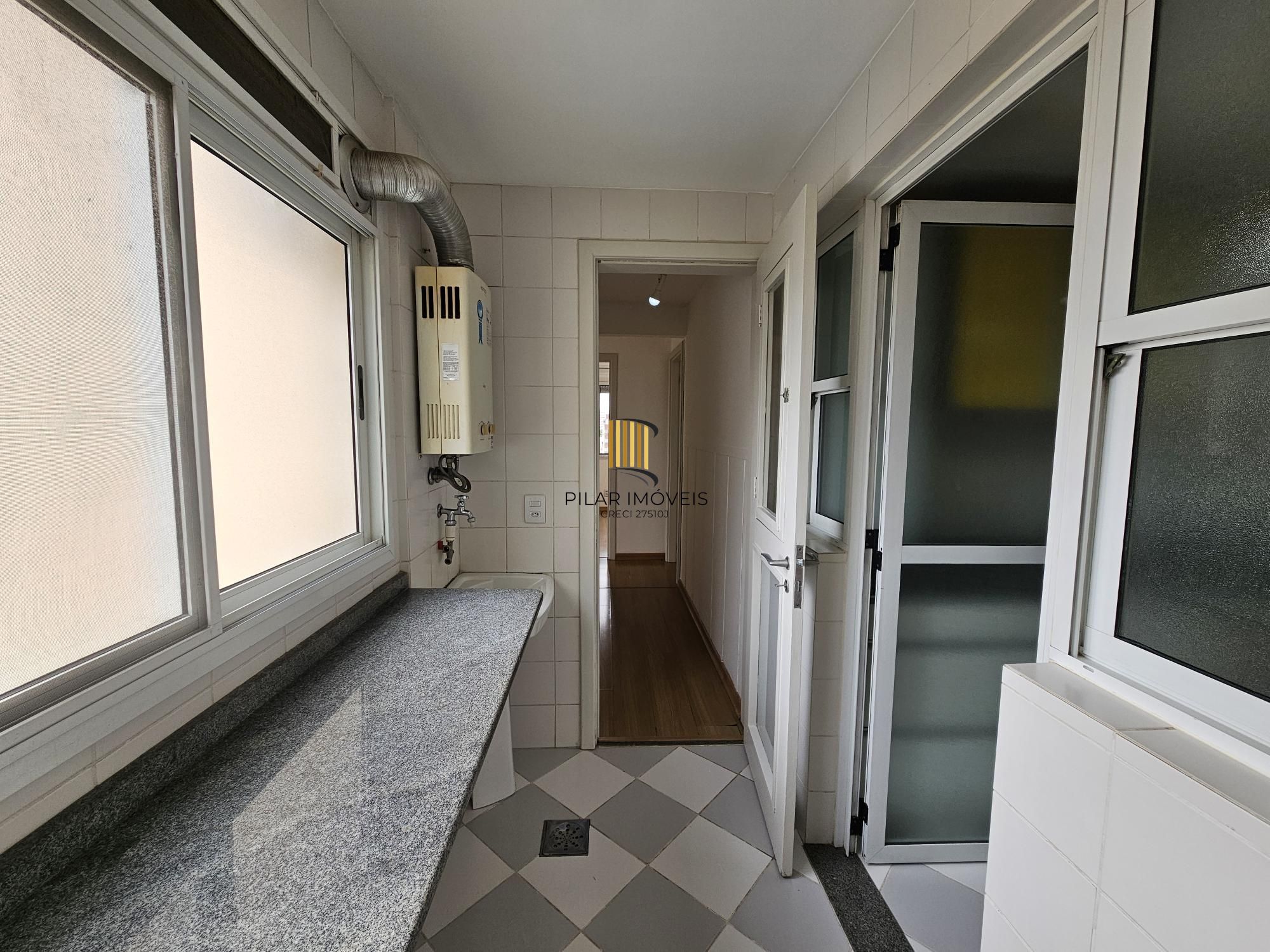 Apartamento 3 Dorm sendo 1 suite e 2 vagas