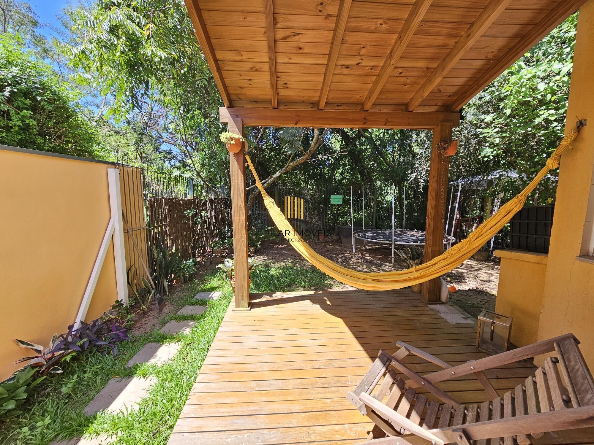 CASA EM CONDOMÍNIO NA AVENIDA PROTÁSIO ALVES