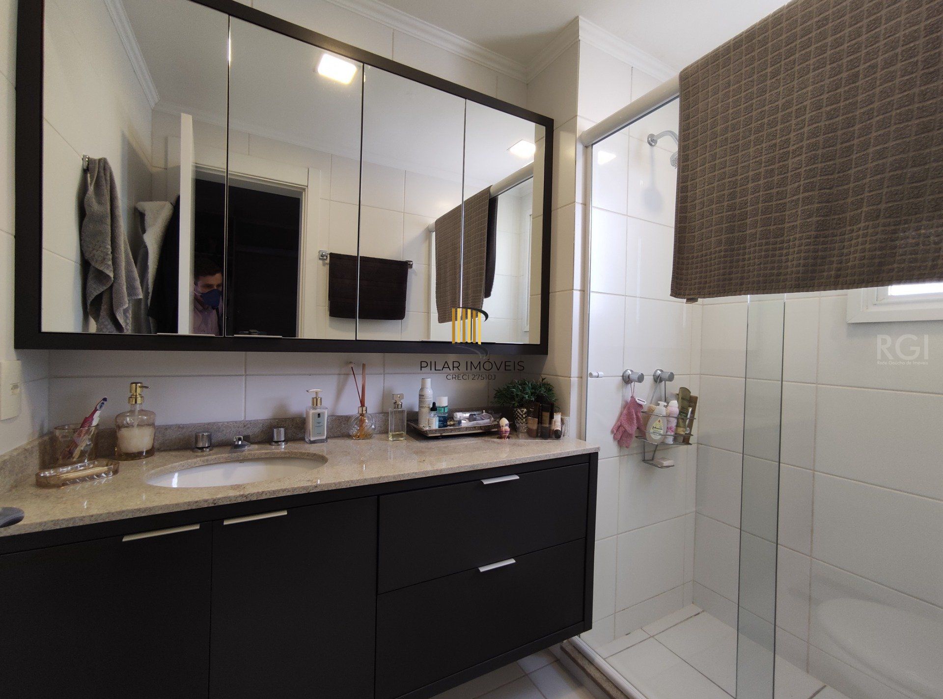 Apartamento para Venda - 162.53m², 3 dormitórios, sendo 3 suites, 2 vagas - Jardim Do Salso