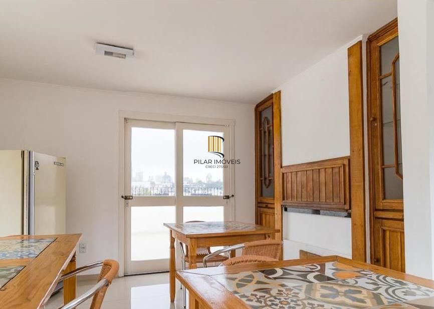 Cobertura no Petrópolis com Vaga