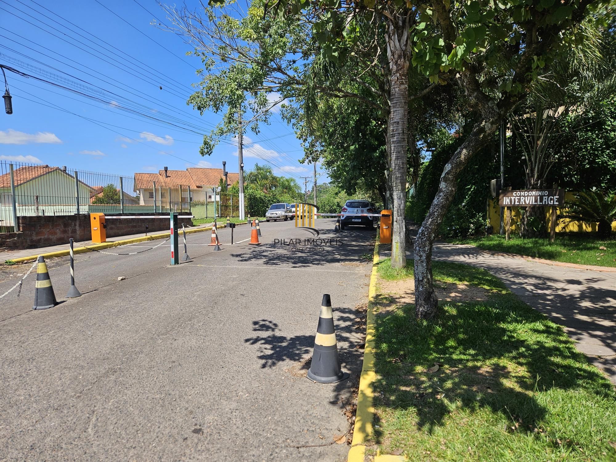 CASA EM CONDOMÍNIO NA AVENIDA PROTÁSIO ALVES