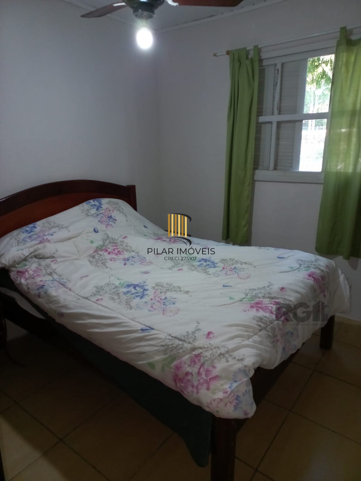 Sítio com 1000m²  em Belém Novo