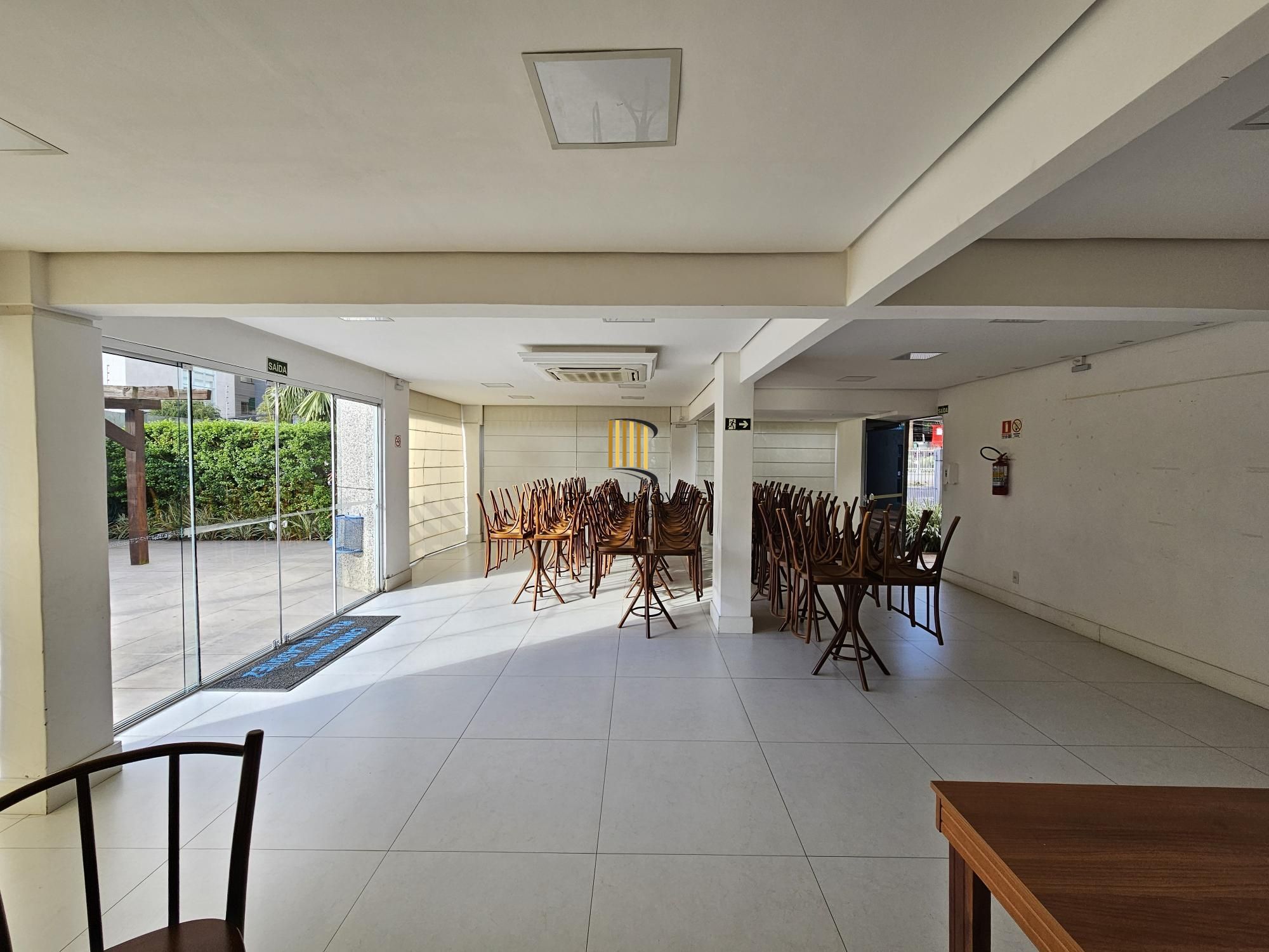 Apartamento 2 dormitórios, sacada com churrasqueira no Cristo Redentor