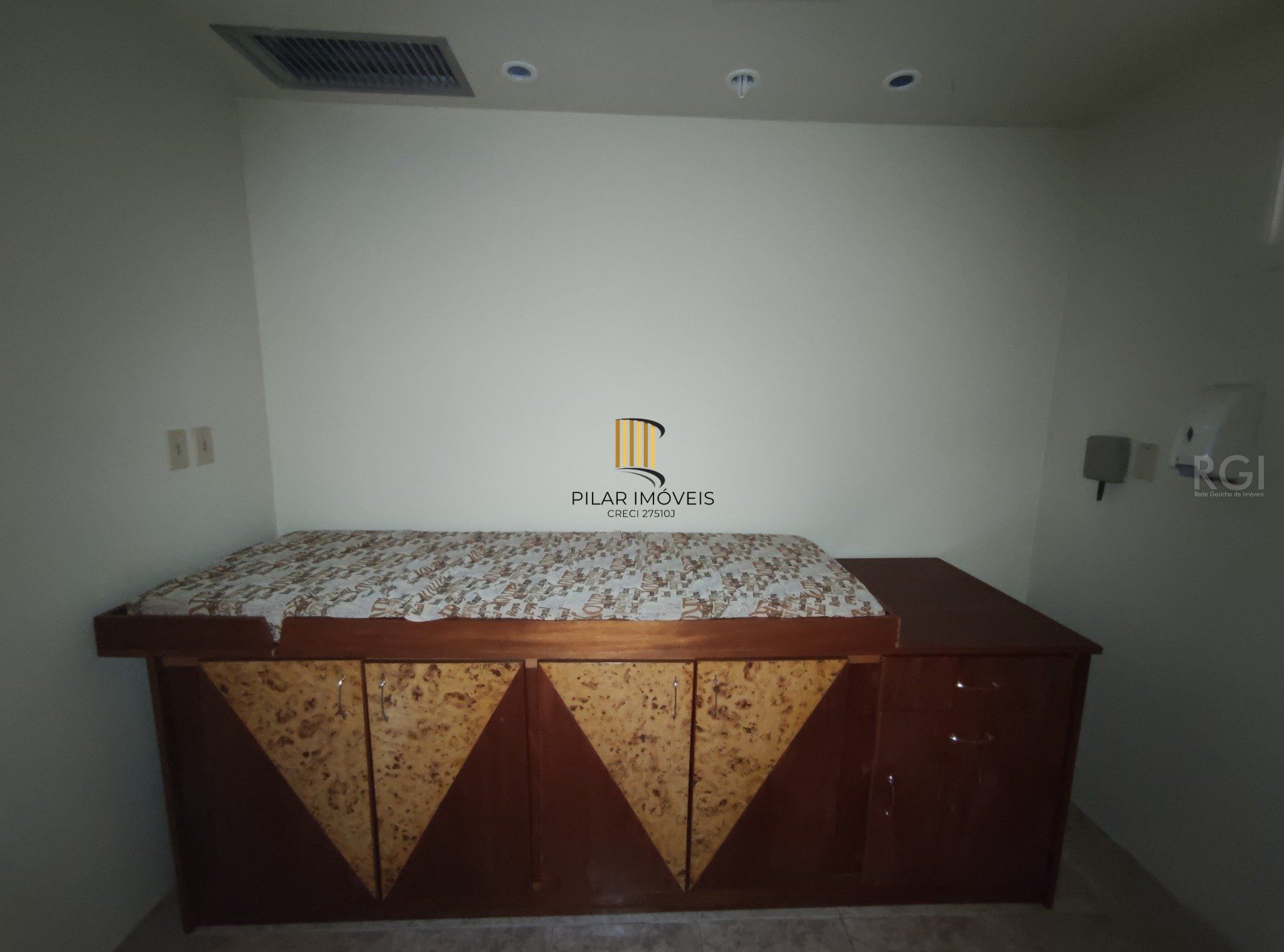 Conjunto/Sala para Venda - 44.54m², 0 dormitórios, 1 vaga - Rio Branco