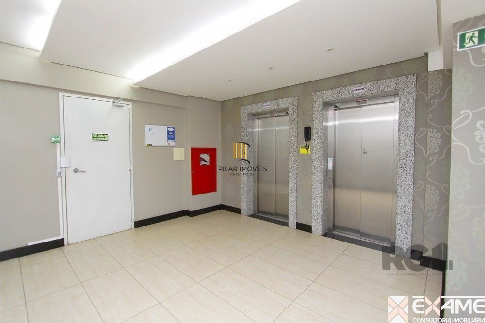 Apartamento 1 dormitório com 2 vagas perto do Bourbom e PUC