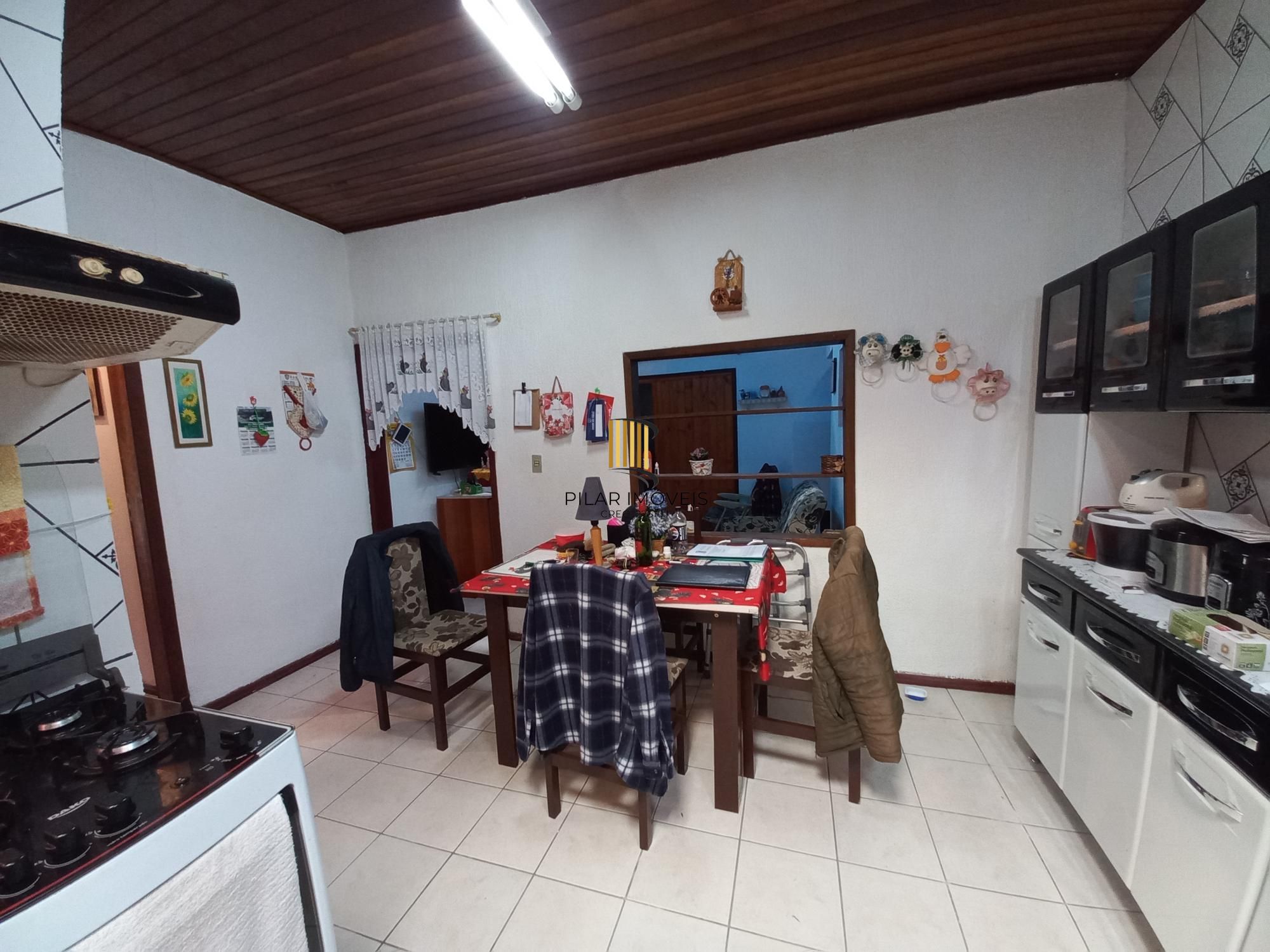 Casa 2 dormitórios no bairro Restinga