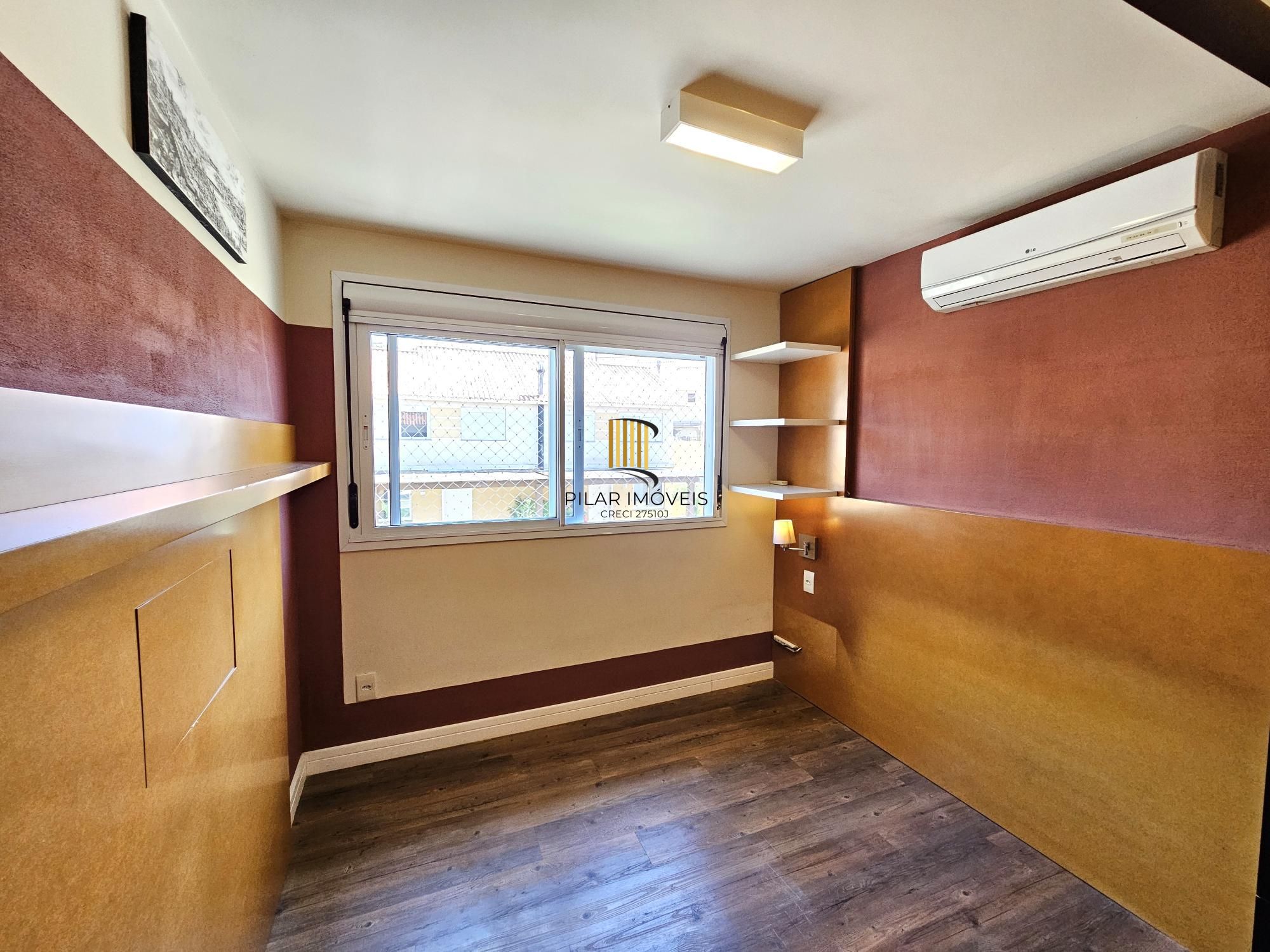 CASA EM CONDOMÍNIO NA AVENIDA PROTÁSIO ALVES