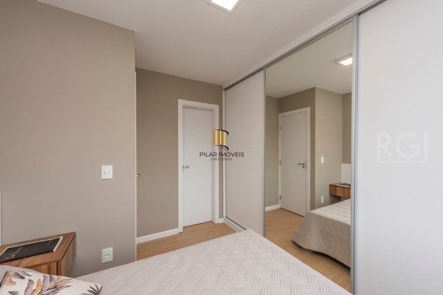 Apartamento para Venda - 65.41m², 3 dormitórios, sendo 1 suites, 1 vaga - Petrópolis