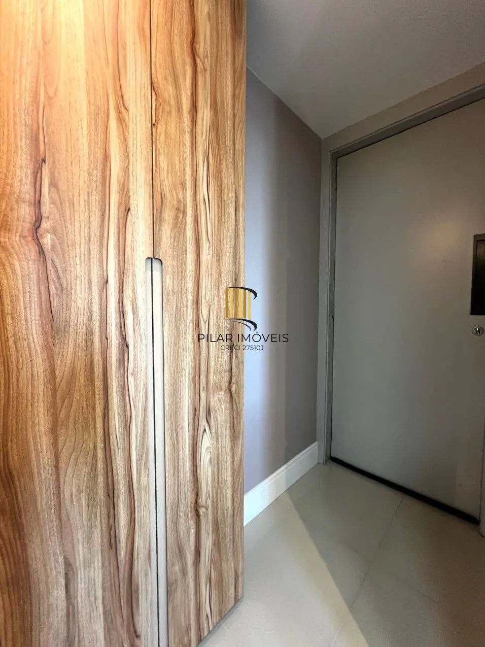 Apartamento 1 dormitório mobiliado com vaga e infra no Bairro Santana