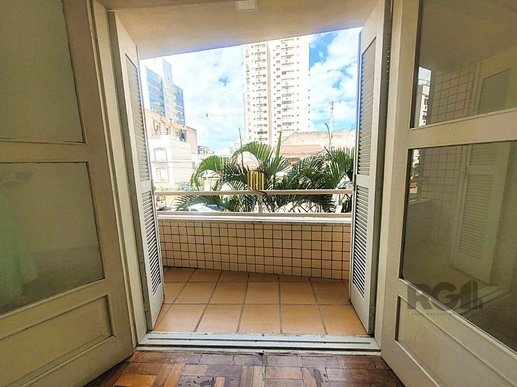 Excepcional apto. com excelente localização, na Rua Gomes Jardim 2 quartos com vaga.