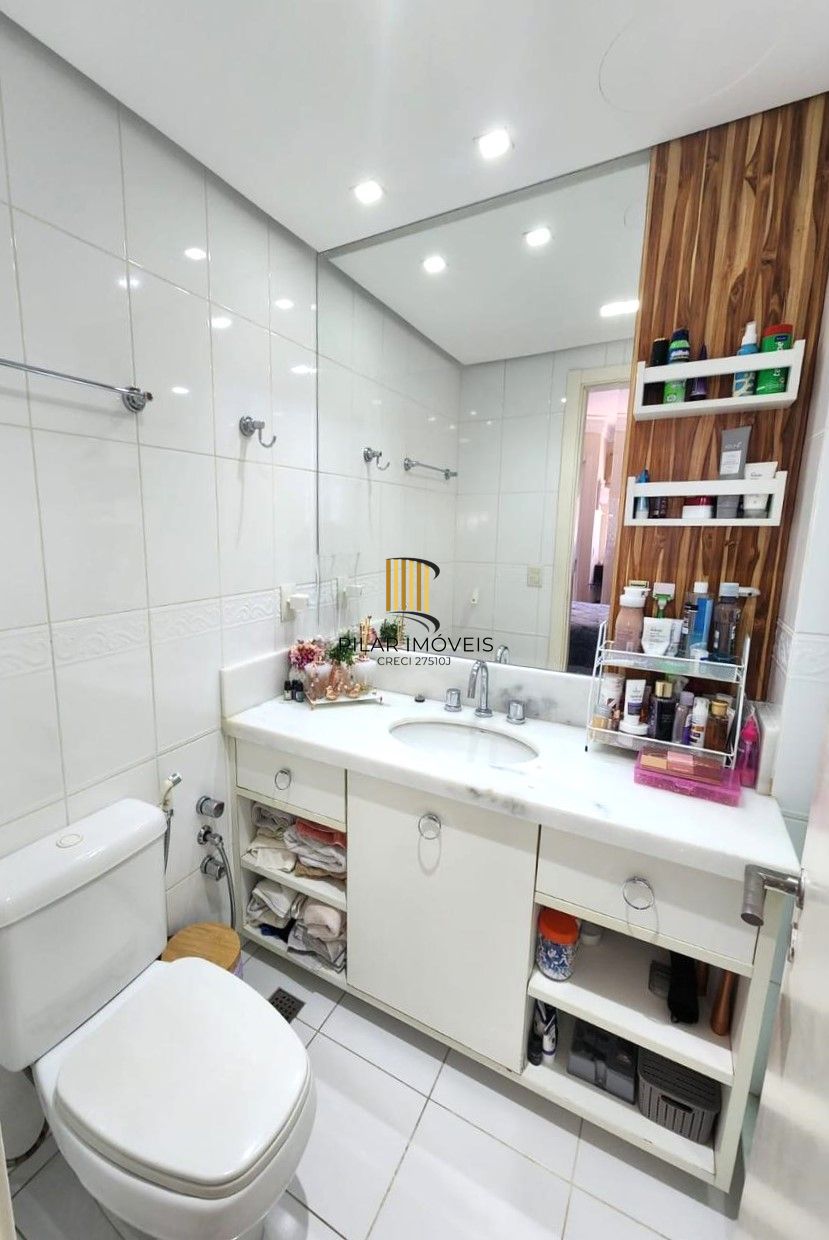 Excelente Apartamento 1 dormitório Semimobiliado com infra completa na Av. Independência!