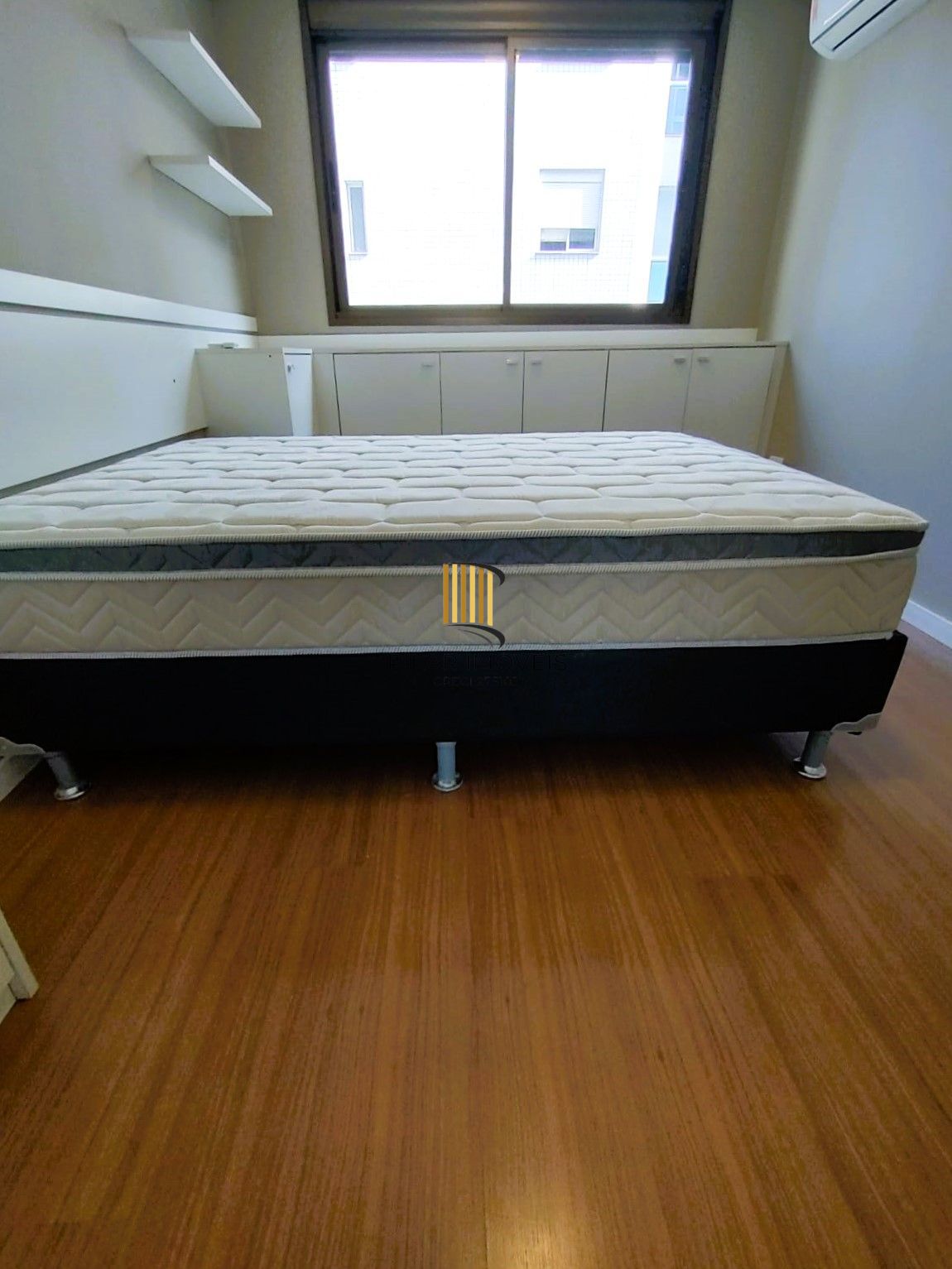 Lindo Duplex 2 dormitórios todo reformado na Dona Laura