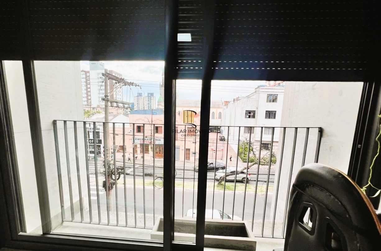 STUDIO SEMIMOBILIADO NA AV. VENÂNCIO AIRES PRÓXIMO AO HPS, UFRGS, HOSP. CLINICAS, COLÉGIO MILITAR!