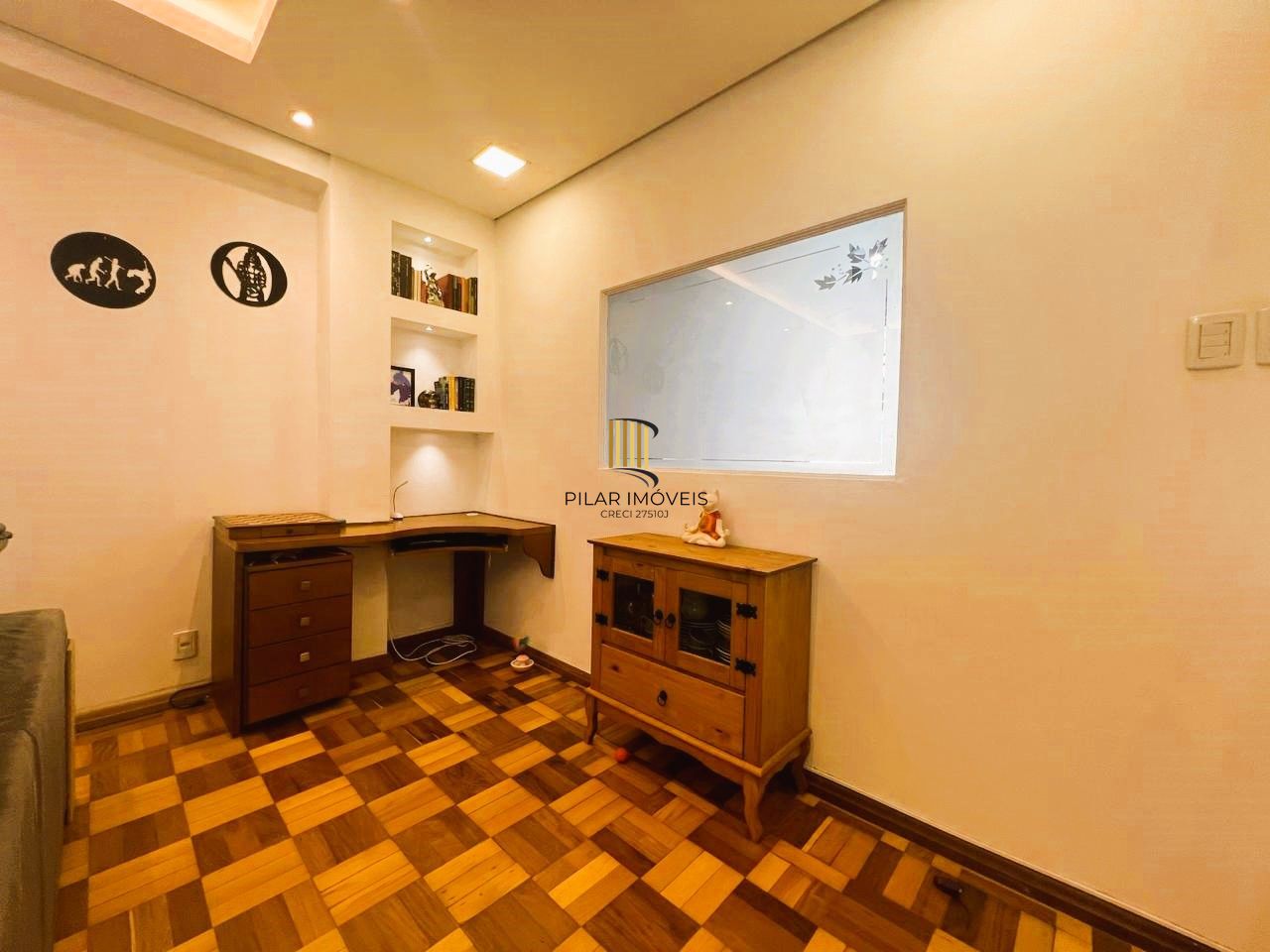 APARTAMENTO 3 DORMITÓRIOS NO BAIRRO BOM FIM PRÓXIMO A UFRGS E PARQUE REDENÇÃO.