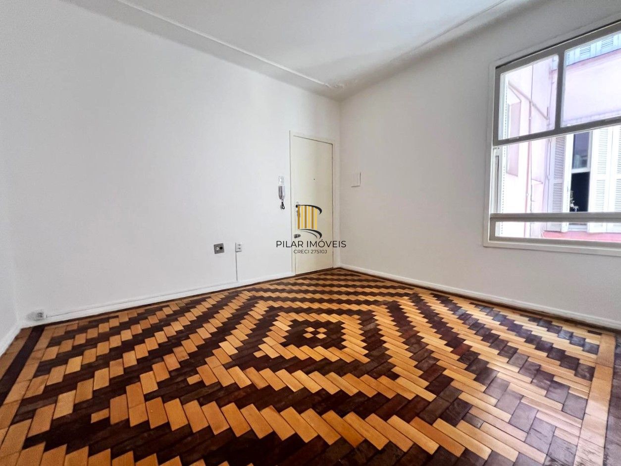 Apartamento 2 dormitórios na João Telles