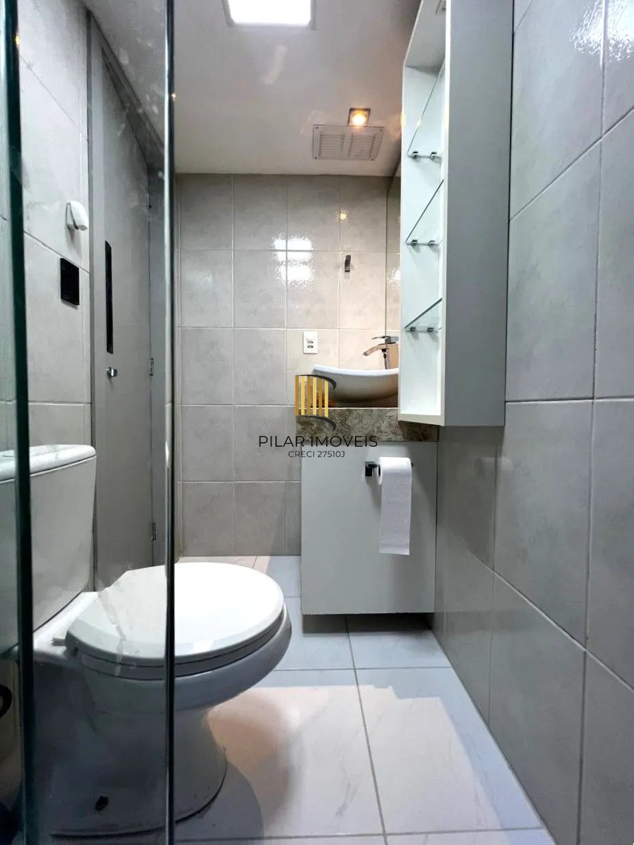 Apartamento 1 dormitório mobiliado com vaga e infra no Bairro Santana