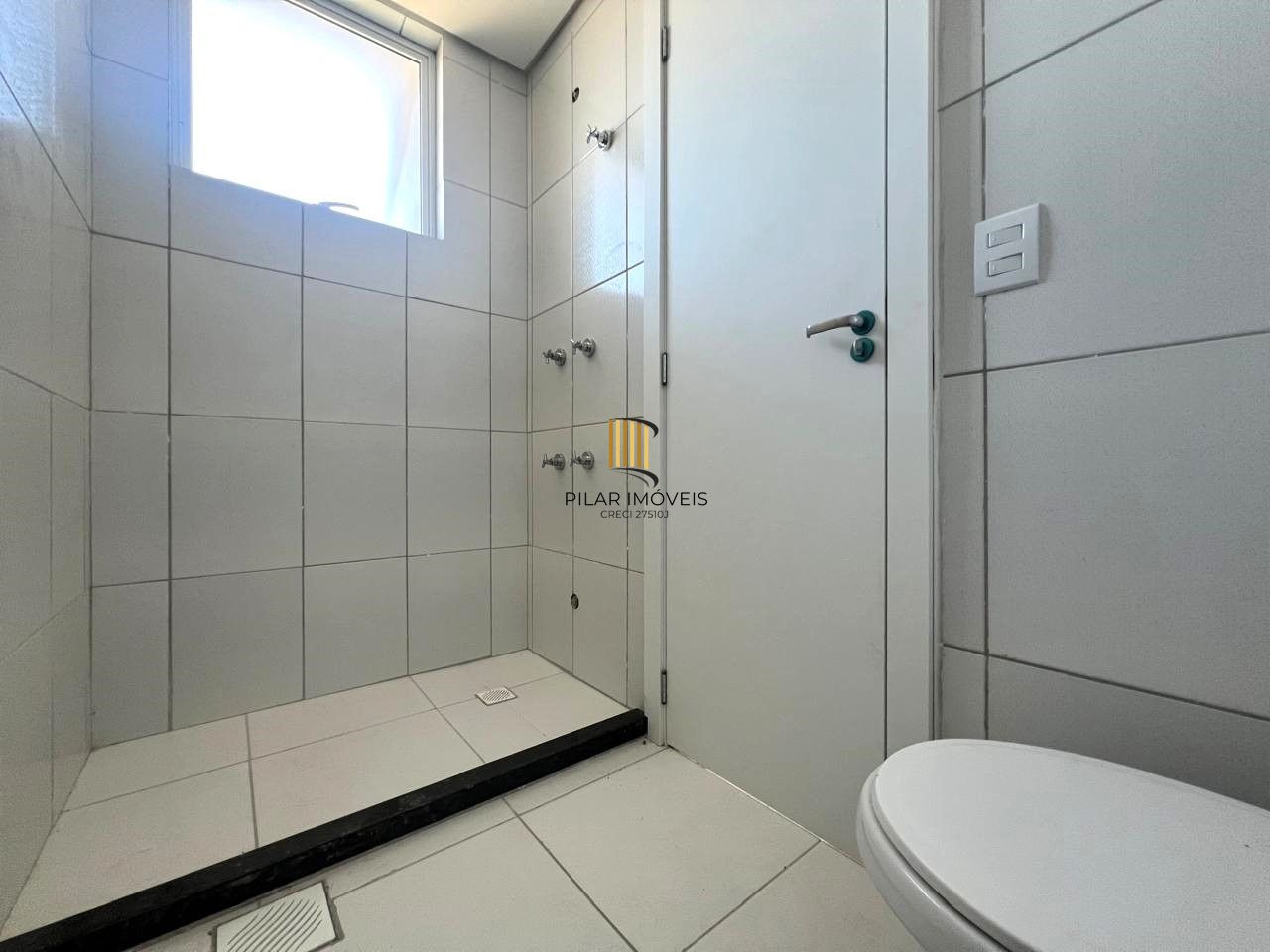 Excelente apartamento 3 dormitórios com duas vagas próximo PUCRS