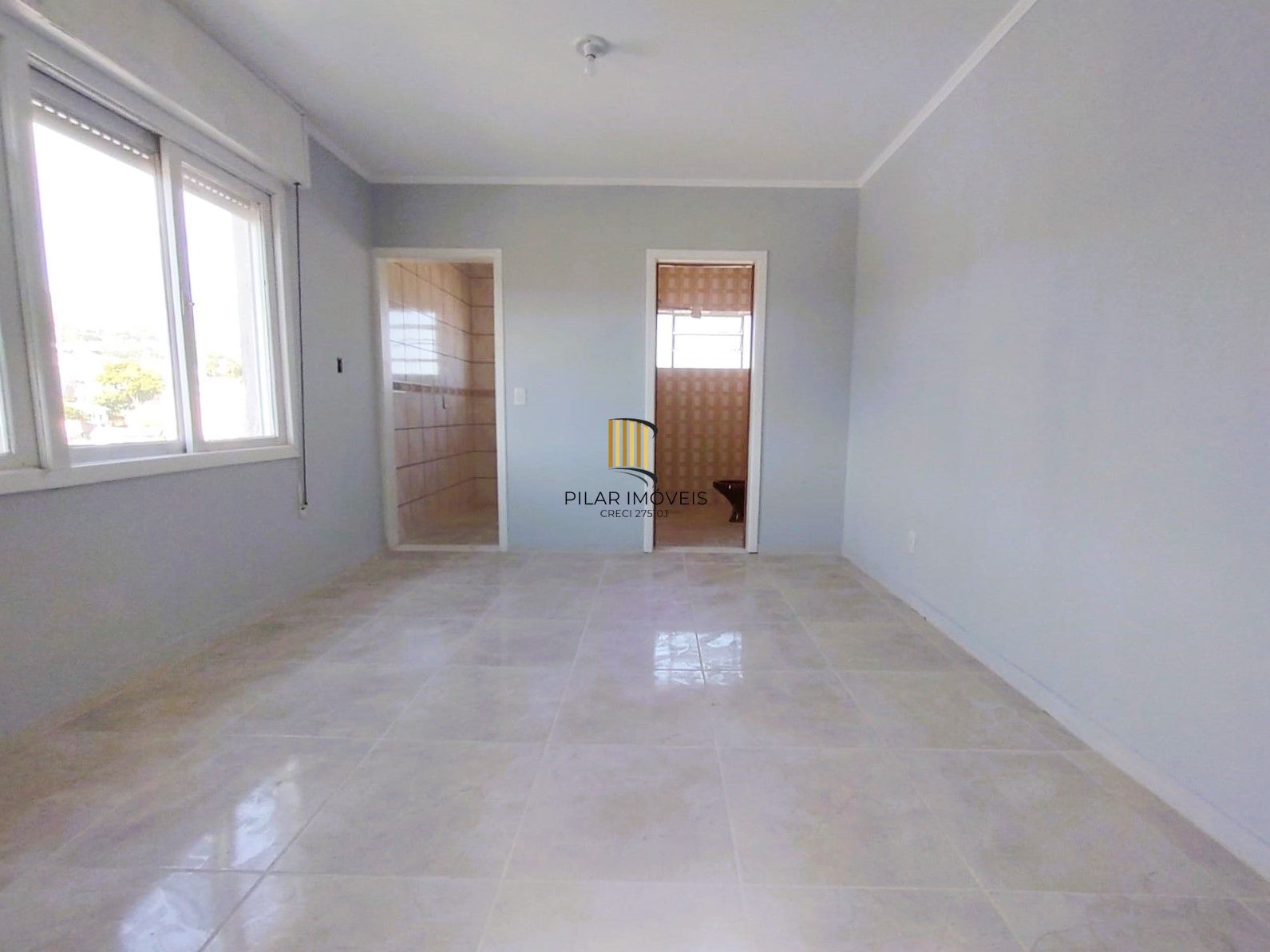 ÓTIMO APARTAMENTO JK NO BAIRRO PARTENON BEM ILUMINADO.