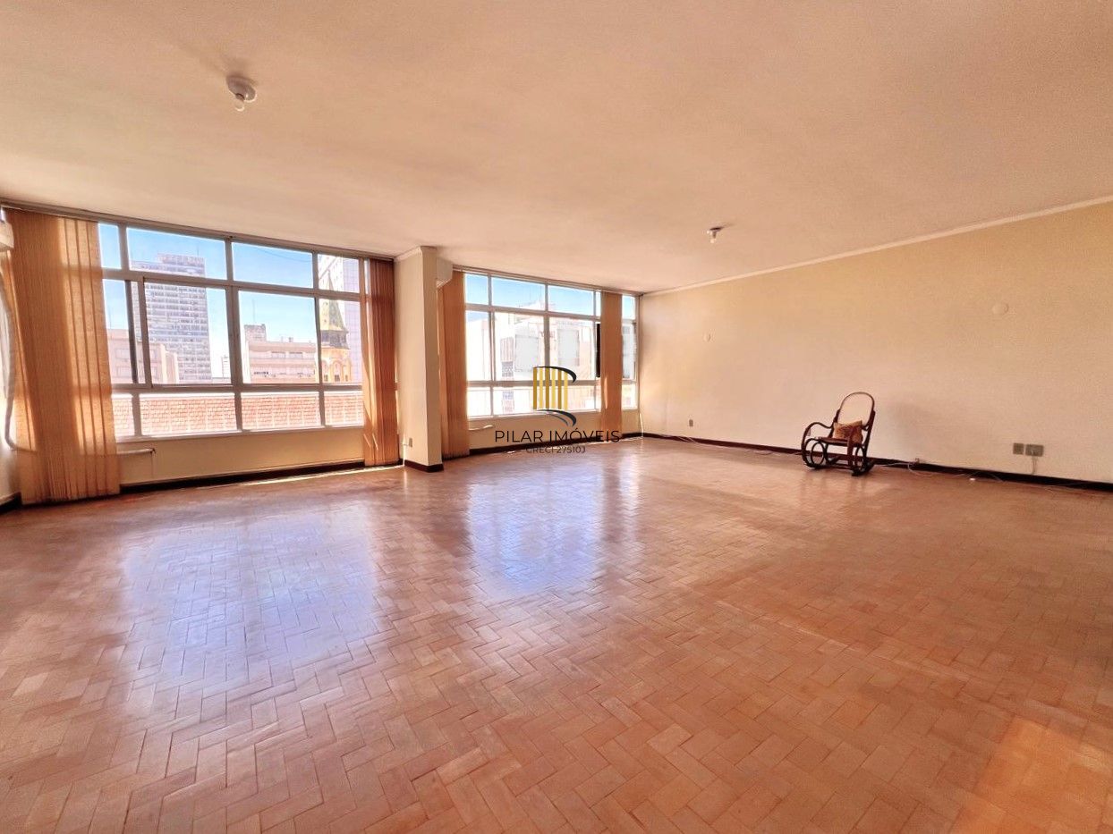 Apartamento 3 dormitórios com vaga em frente a Santa Casa