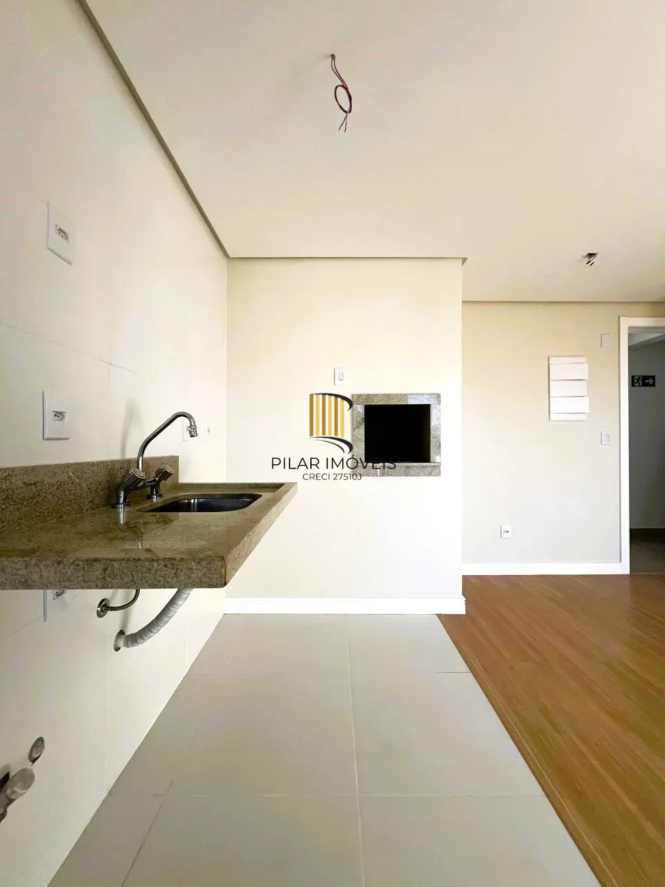 Apartamento 1 dormitório com vaga no Mont´t Serrat