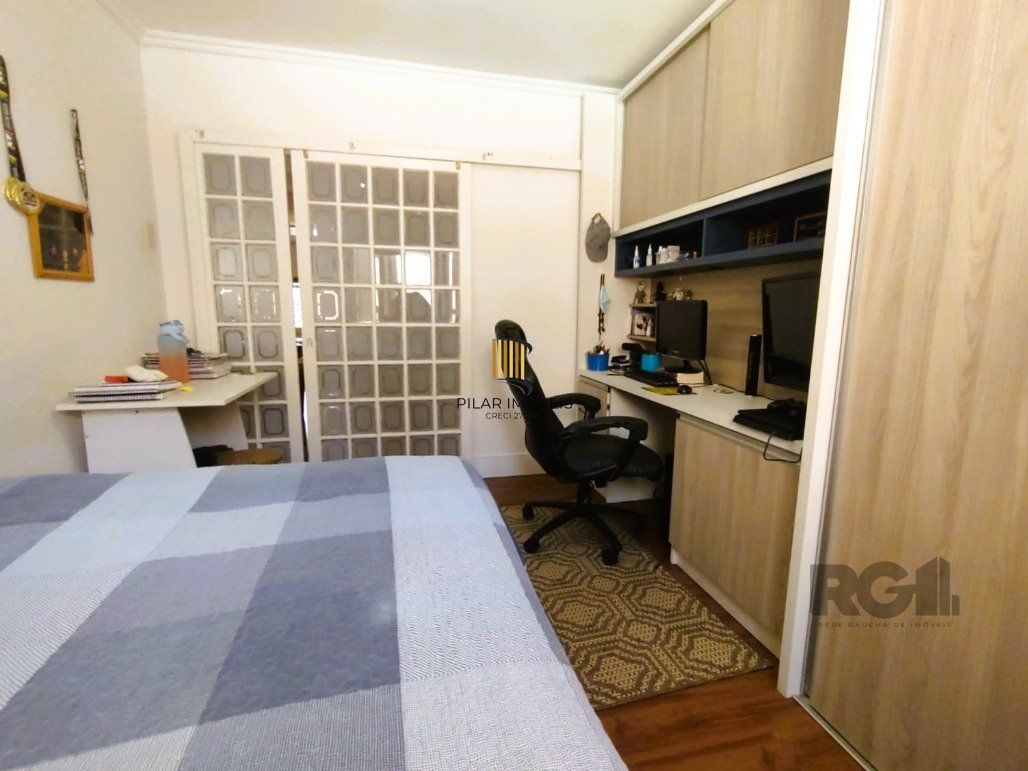 Casa 3 dormitórios no bairro Vila Cachoeirinha