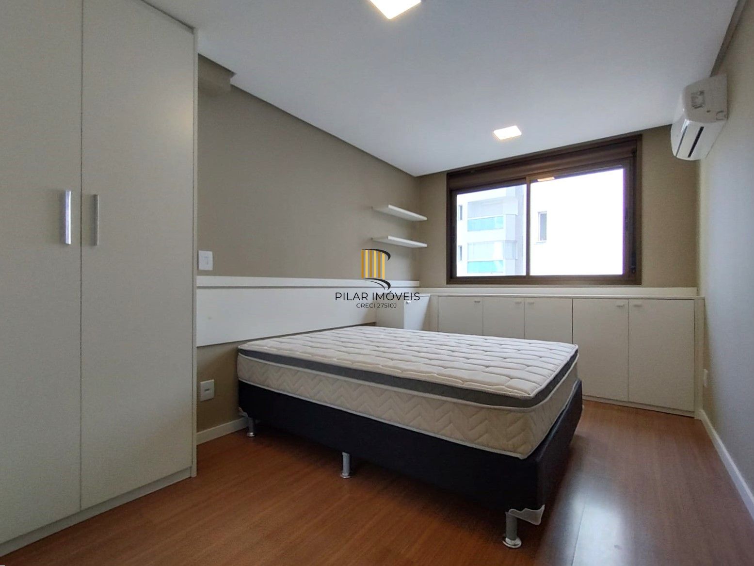 Lindo Duplex 2 dormitórios todo reformado na Dona Laura