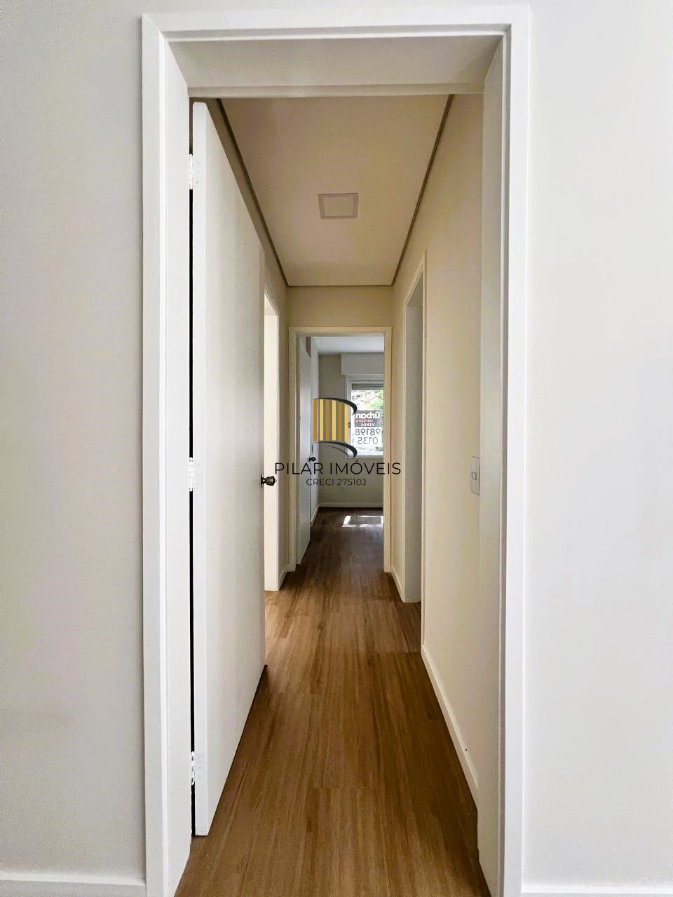 Excelente apartamento 2 dormitórios reformado no Bom Fim