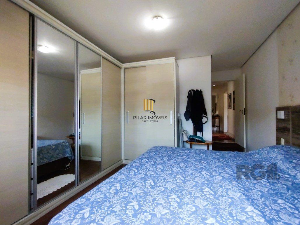 Casa 3 dormitórios no bairro Vila Cachoeirinha