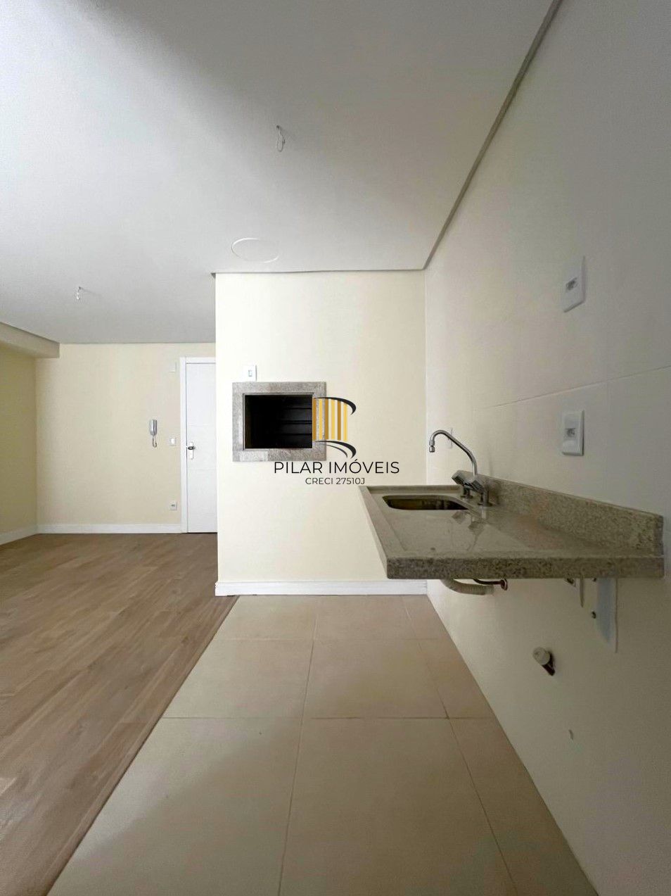Apartamento GARDEN : 1 dormitório com suíte e excelente localização no Bom Fim