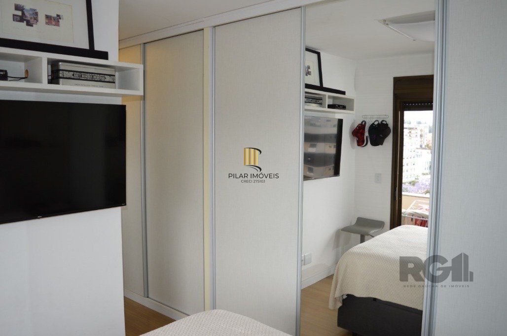 Excelente apartamento 2 dormitórios com  1 suíte e vista panorâmica para o Guaíba