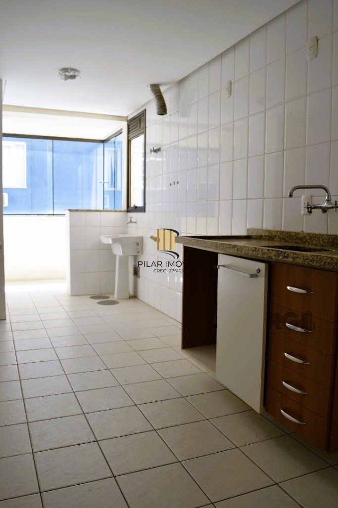 Excelente apto.2 dorm. com 1 suíte, churrasqueira e 1 vaga na Rua Olavo Bilac
