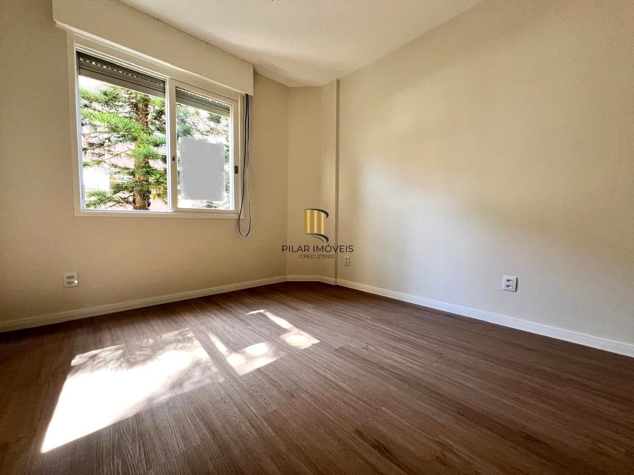 Excelente apartamento 2 dormitórios reformado no Bom Fim