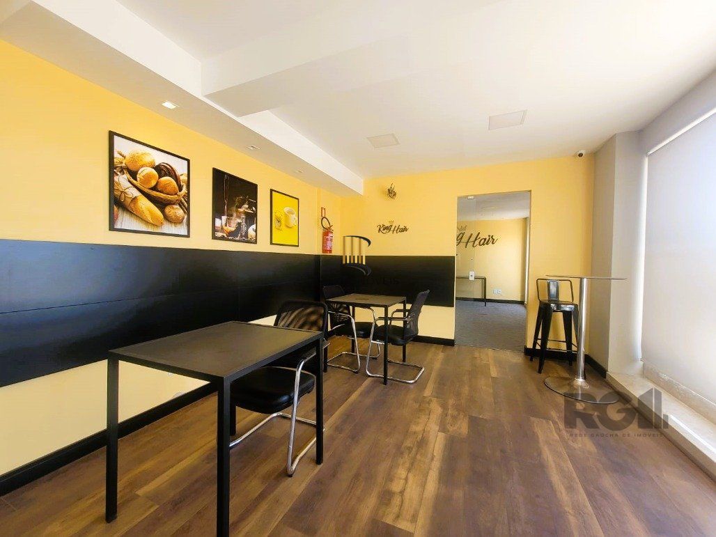 ANDAR INTEIRO NA GALERIA MALCOM 22º - SALA COMERCIAL LINDA E REFORMADA
