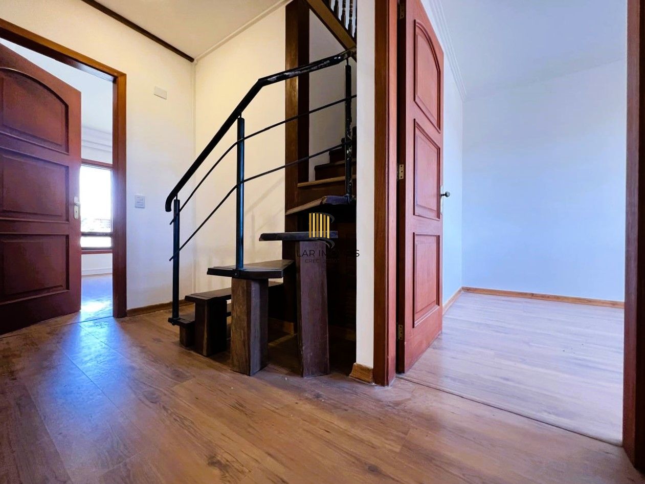 INCRÍVEL CASA COM LAREIRA E ESPAÇO GOOURMET EM CONDOMINIO NO BAIRRO IPANEMA!