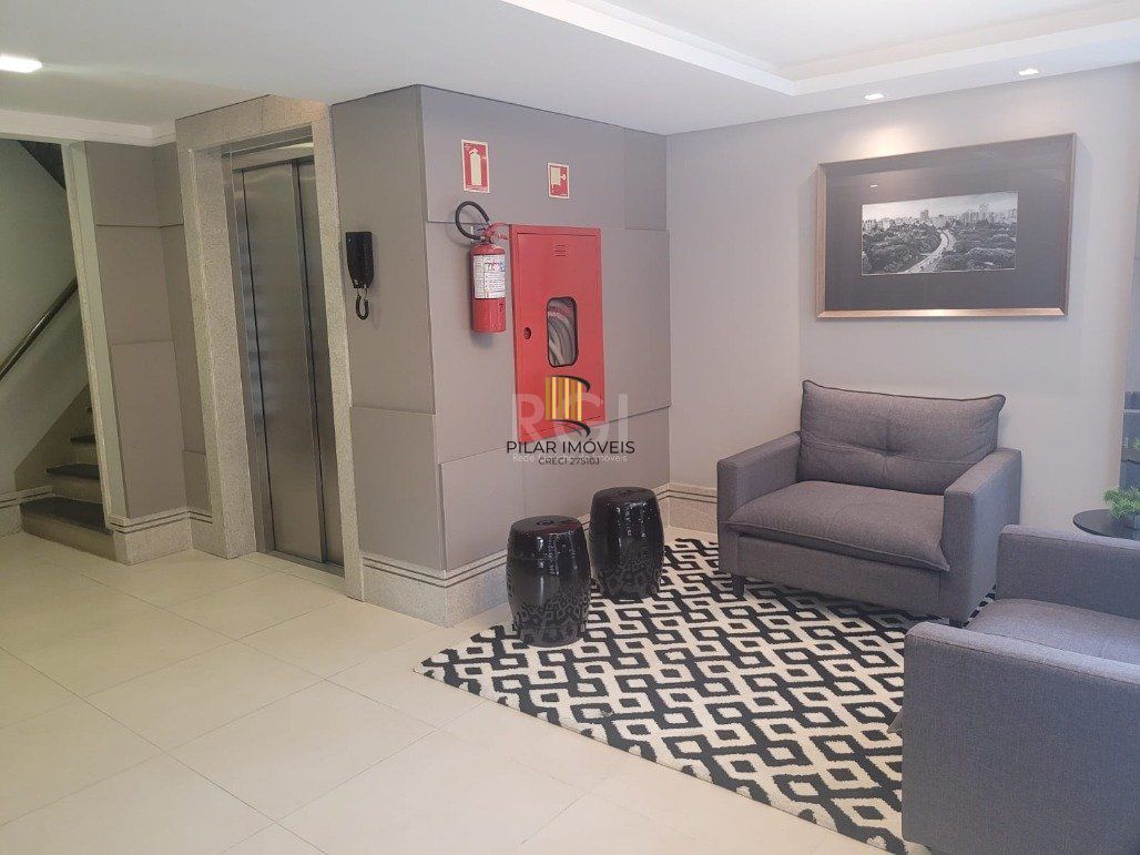 Excelente apartamento 2 dormitórios com  duas suítes,lavabo e vaga coberta próximo Av: Goethe
