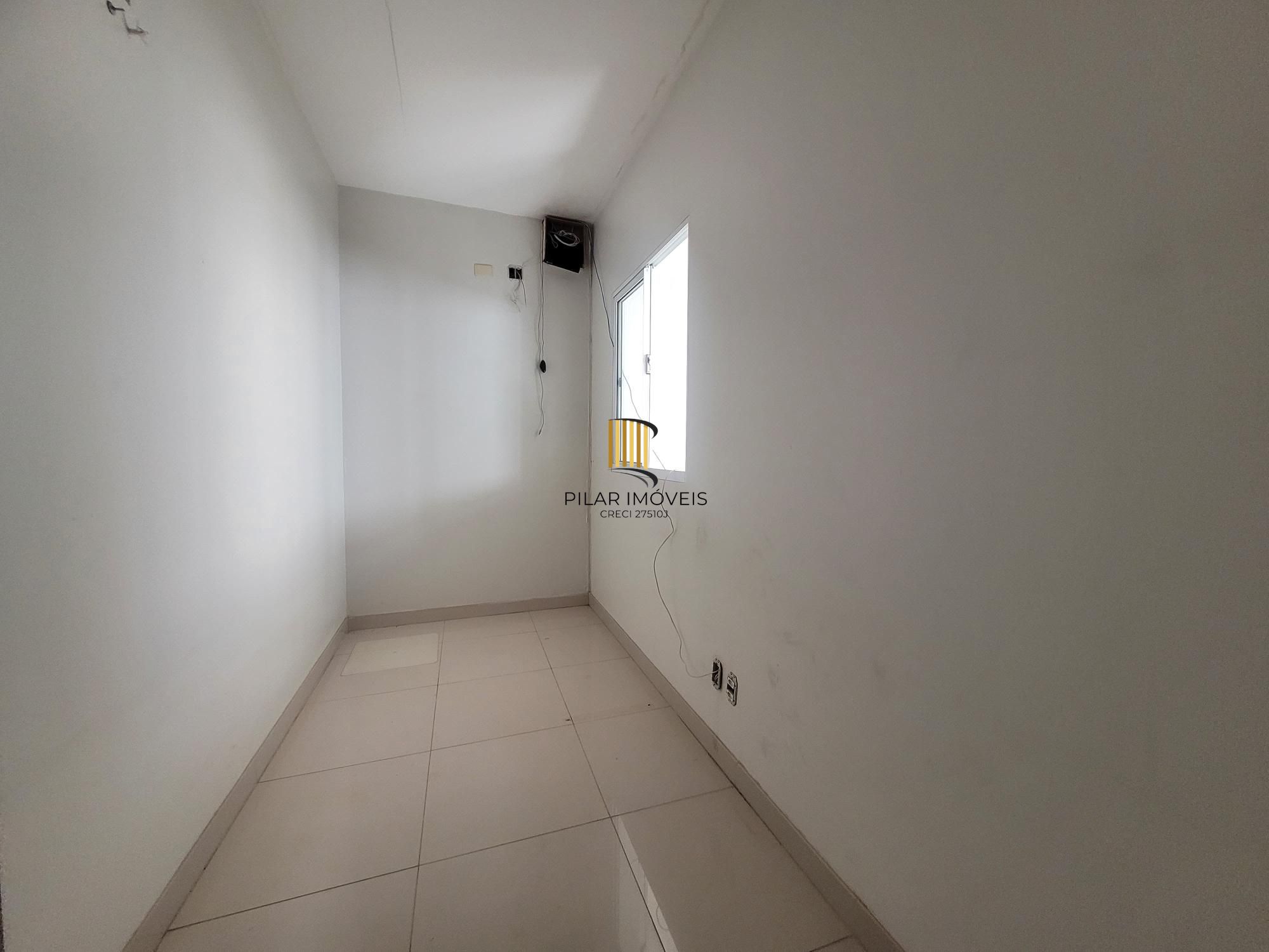 Loja Térrea com Mezanino