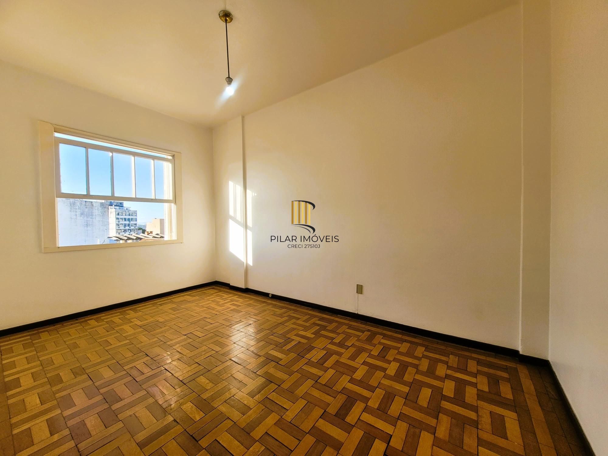 Excelente apartamento 2 dormitórios com  vista espetacular e sacada  na Rua :Dr. Barros Cassal .