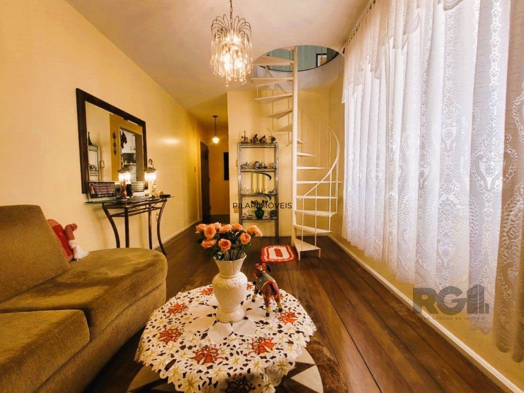 ÓTIMA OPORTUNIDADE NO BAIRRO SANTANA: LINDO DUPLEX COM VAGA COBERTA