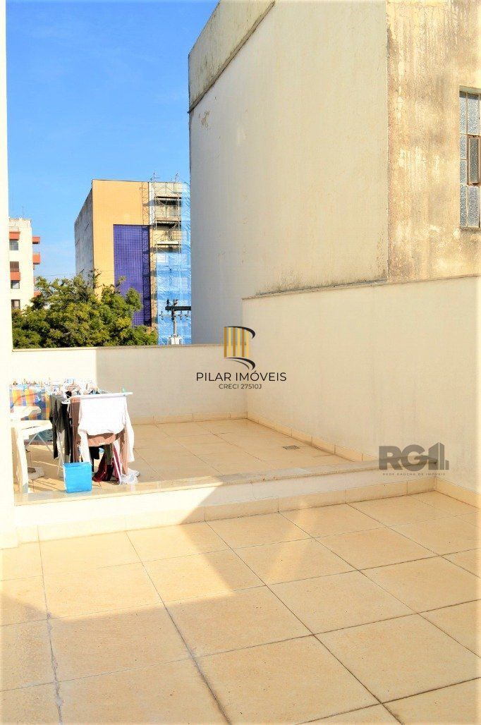 Excelente apartamento 2 dorm. sendo 1 suite, com terraço, churrasqueira, semimobiliado - 1 vaga dupla - Bairro Cidade Baixa