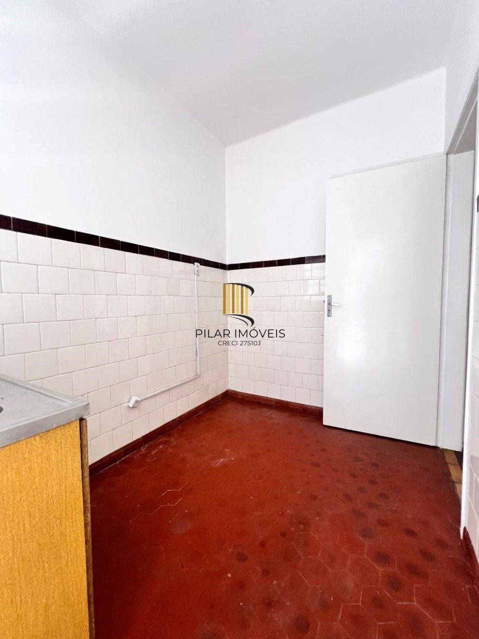 Apartamento 2 dormitórios na João Telles