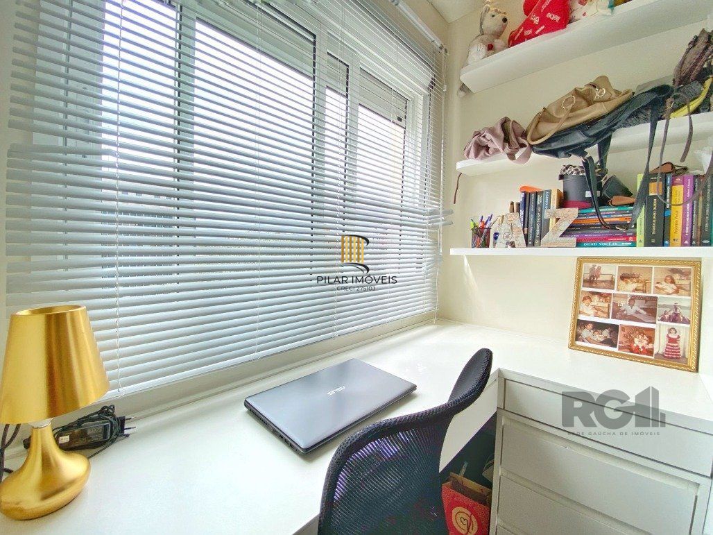 Excelente apartamento 1 dormitório com suíte , lavabo e vaga coberta