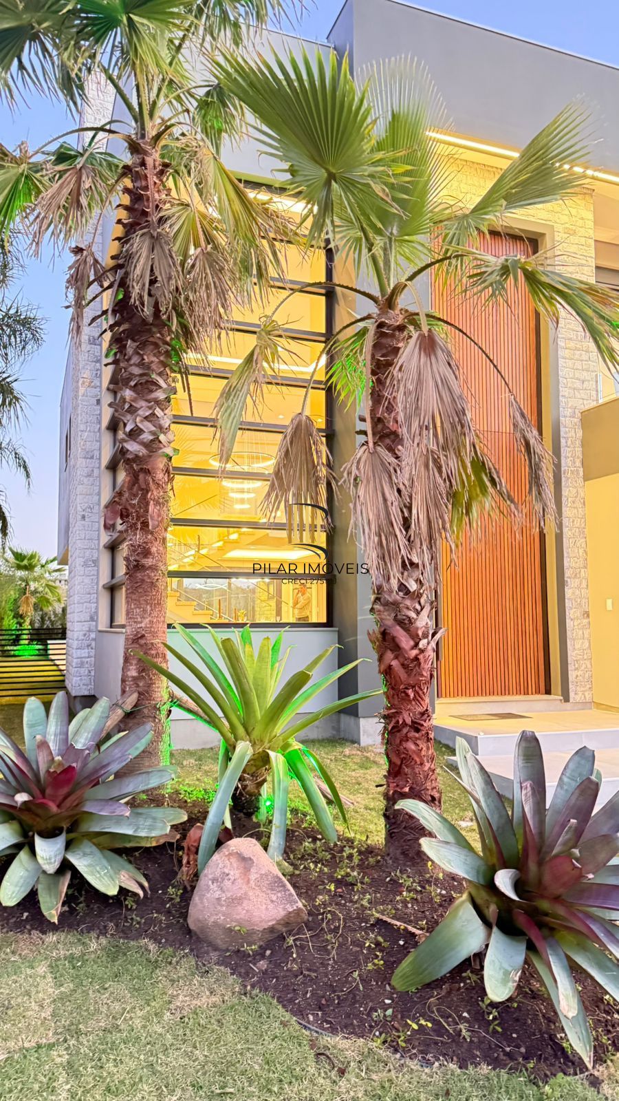 Casa expetacular no condomínio Vivendas do Parque III e IV