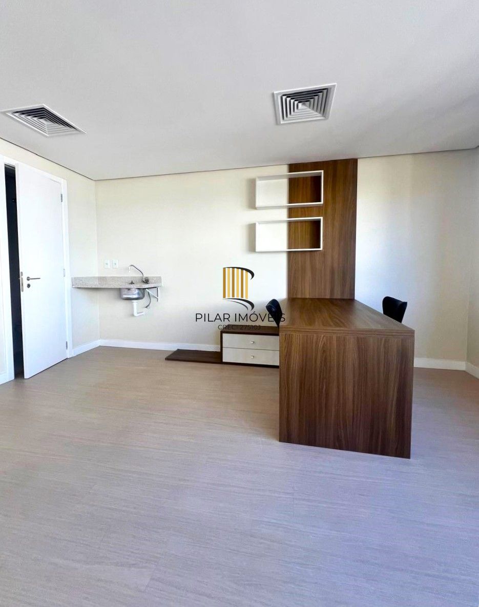 EXCELENTE SALA COMERCIAL COM VAGA NO CENTRO HISTÓRICO PRÓXIMA A OAB E CENTRO ADMINISTRATIVO!