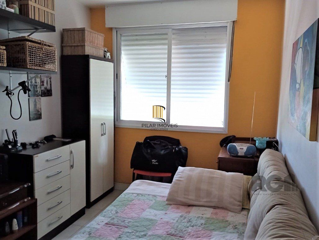 ótimo apartamento 2 dormitórios com sacada e 1 vaga de garagem coberta por convenção.