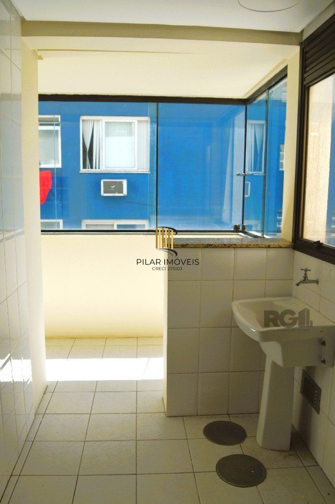 Excelente apto.2 dorm. com 1 suíte, churrasqueira e 1 vaga na Rua Olavo Bilac