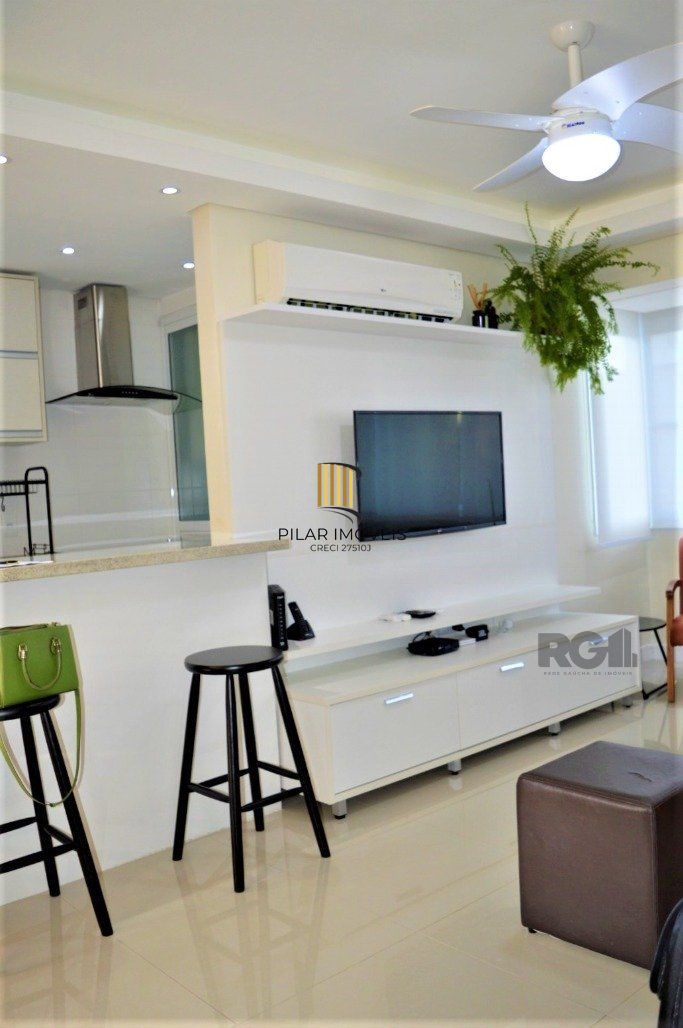 Excelente apartamento 2 dorm. sendo 1 suite, com terraço, churrasqueira, semimobiliado - 1 vaga dupla - Bairro Cidade Baixa
